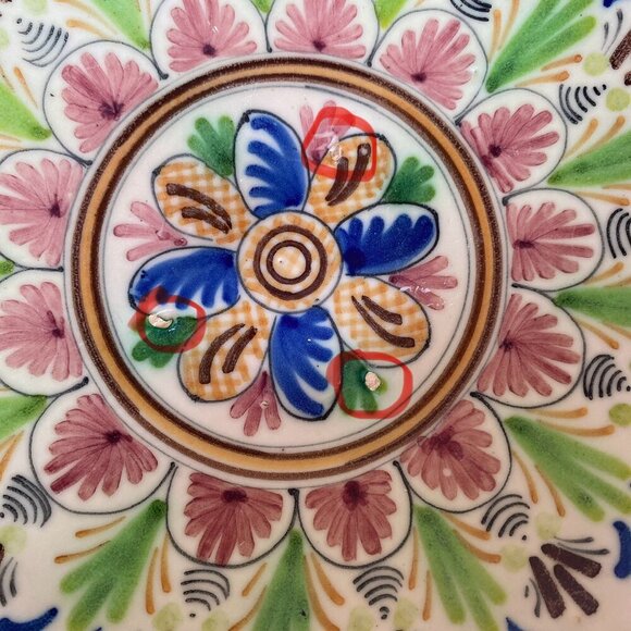Hand painted artist signed 8" shallow bowl plate hang or display multi-colored - Picture 10 of 10